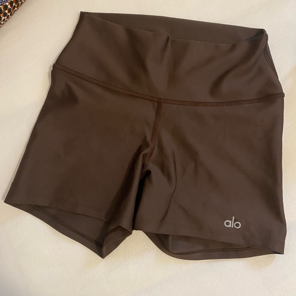 ALO Airlift Shorts Espresso